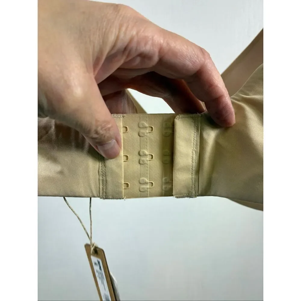 SKIMS NWT Wireless Super Push Up Bra in Sand Size 34H - Picture 6 of 10